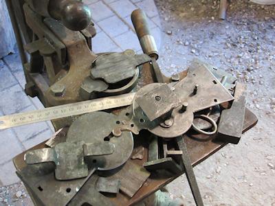 Two Crab Locks on the Vise