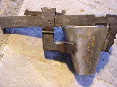 Coffee Mill Vise Clamping Cone