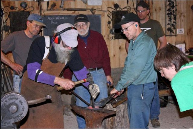 Tom Latane' Hot cutting Axe Blade